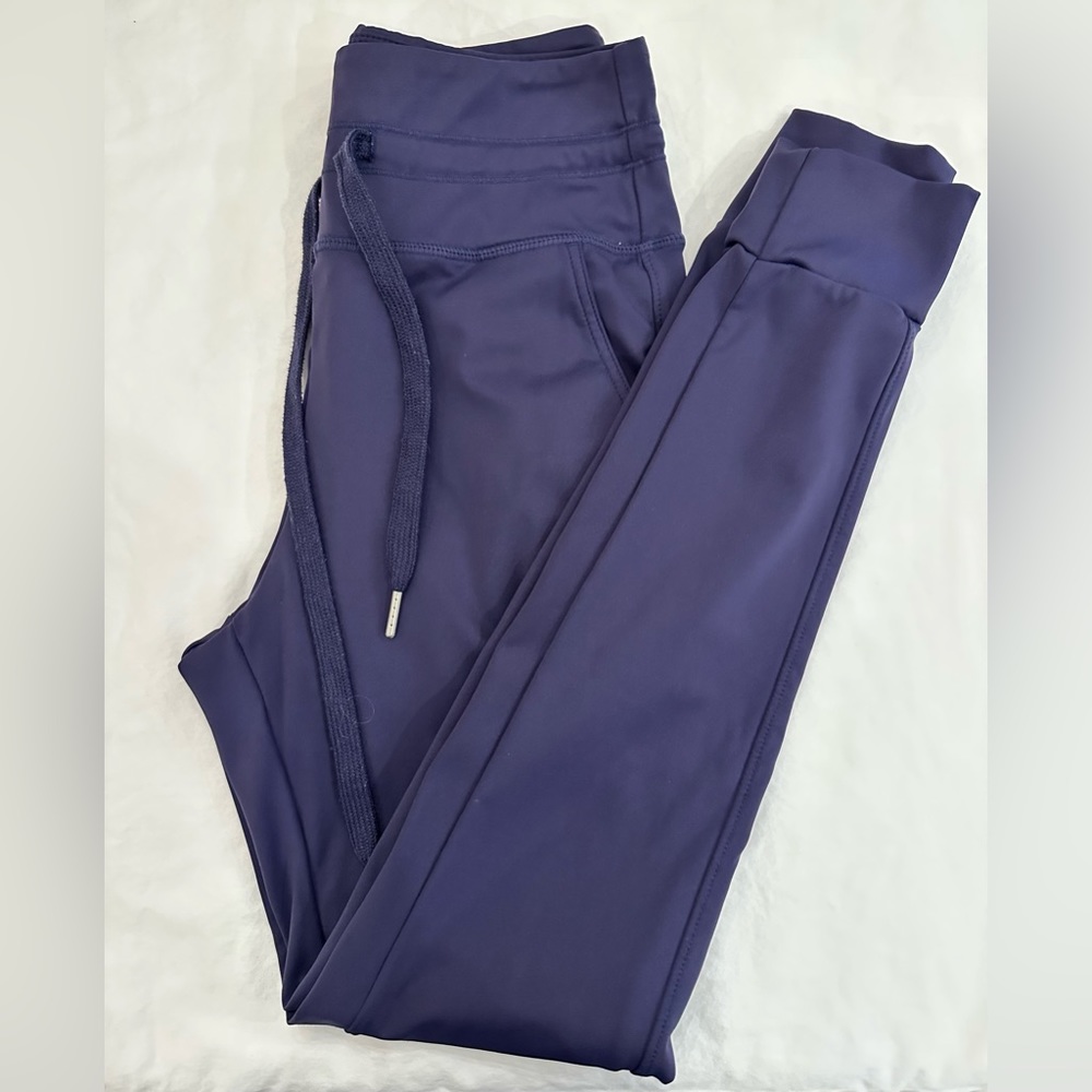 Halara Joggers - image 4
